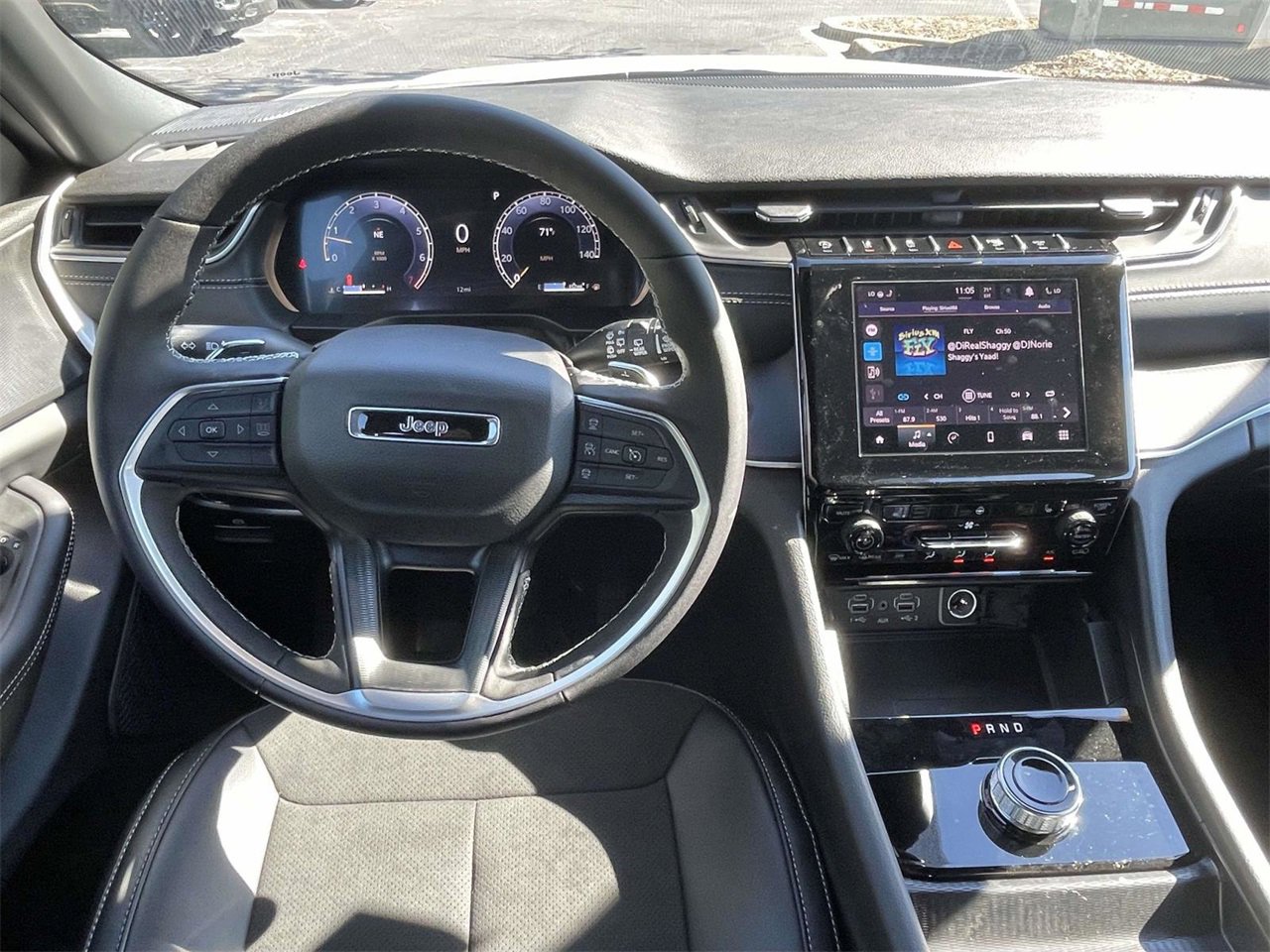 New 2025 Jeep Grand Cherokee L Altitude image 11