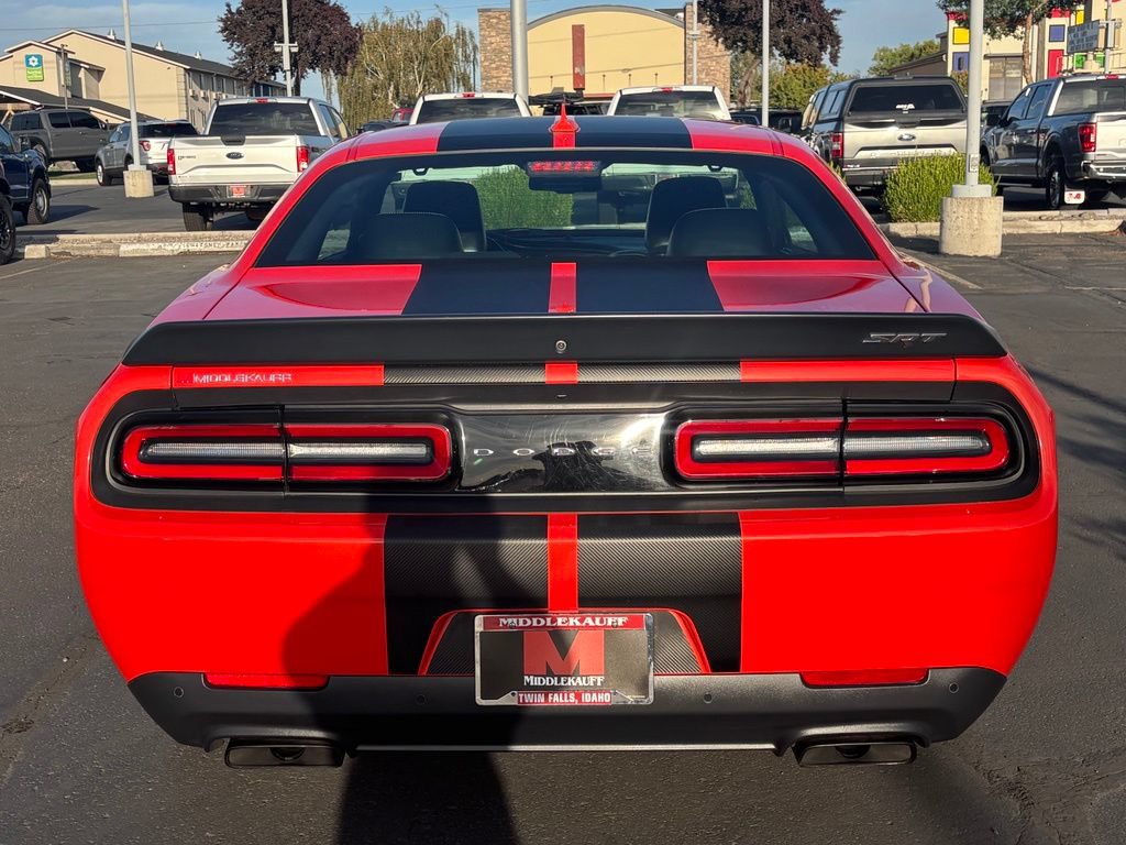 Used 2016 Dodge Challenger SRT Hellcat RWD image 4