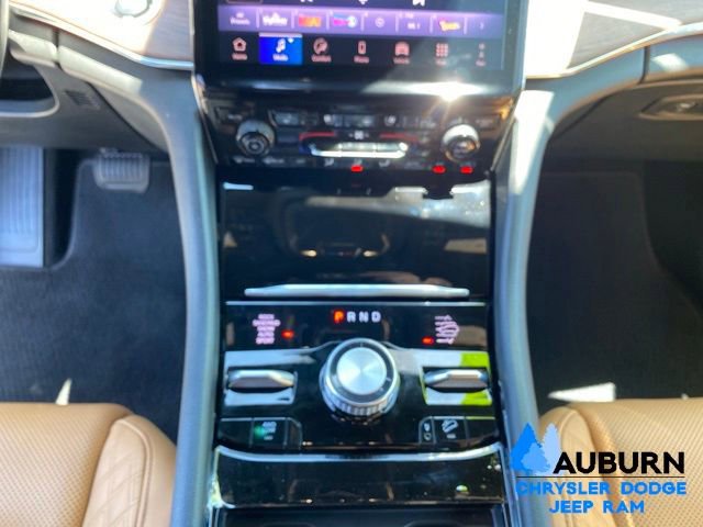 Used 2025 Jeep Grand Cherokee L Summit w/ Obsidian Package AWD/4WD image 49
