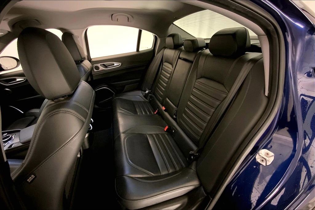 Used 2017 Alfa Romeo Giulia Ti w/ TI 19" Sport Package image 13