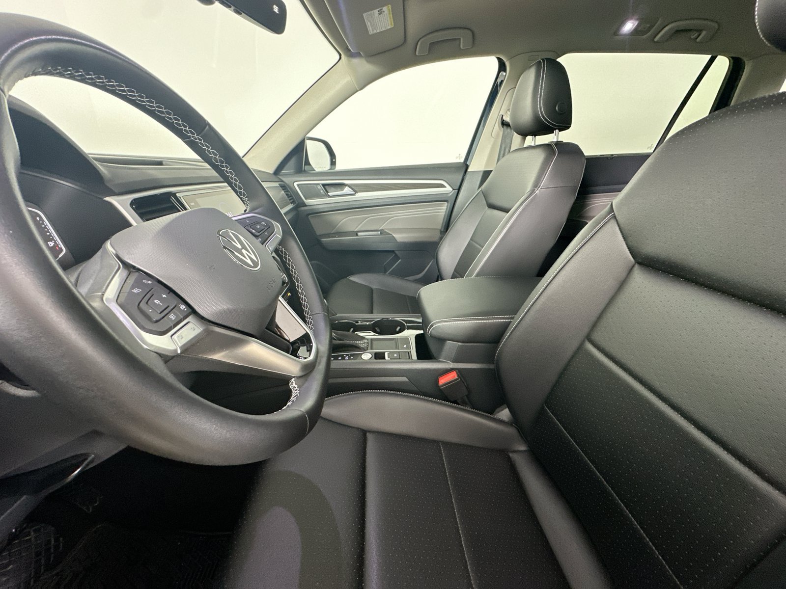 Used 2022 Volkswagen Atlas SE FWD image 34