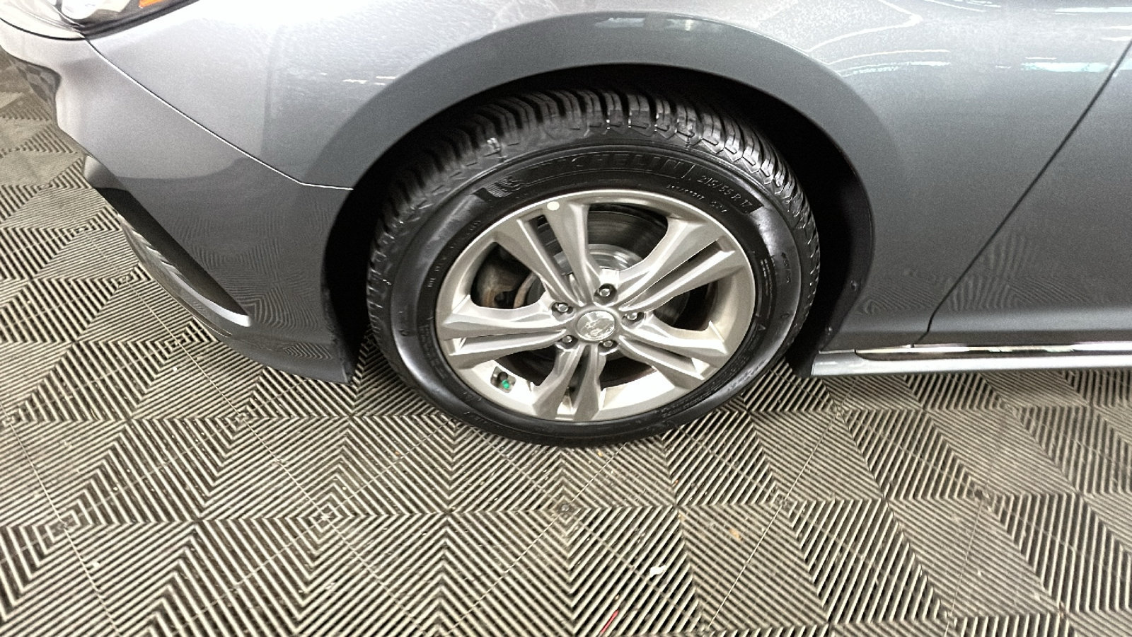 Used 2018 Hyundai Sonata Sport w/ Tech Package 05 FWD image 11