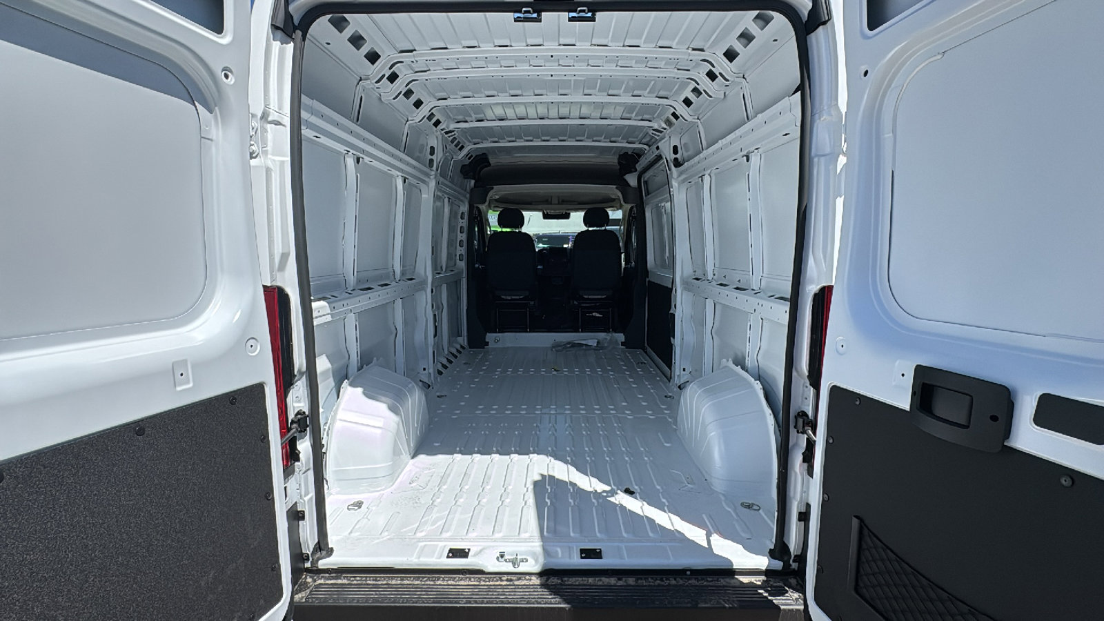 New 2026 RAM ProMaster 2500 image 21