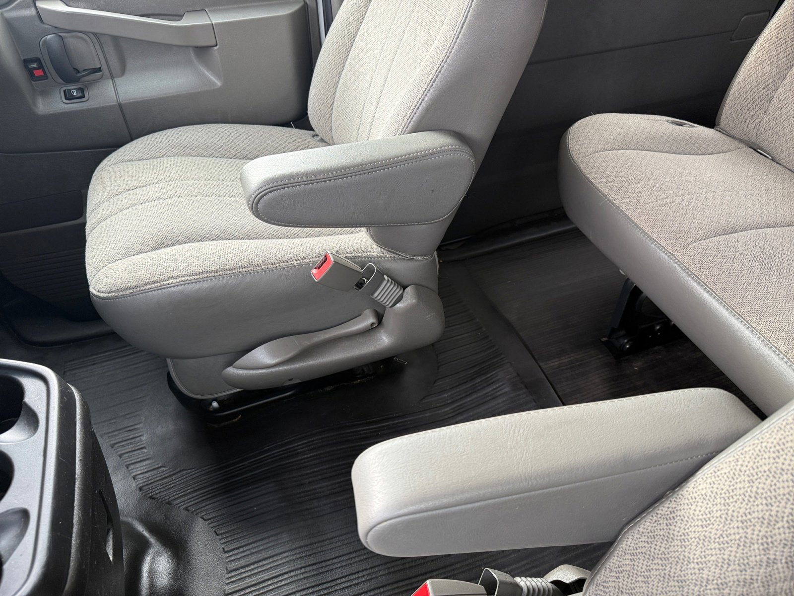 Used 2023 Chevrolet Express 3500 LS image 14