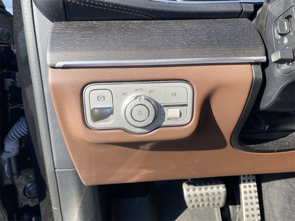 Certified 2024 Mercedes-Benz GLS 450 4MATIC image 15