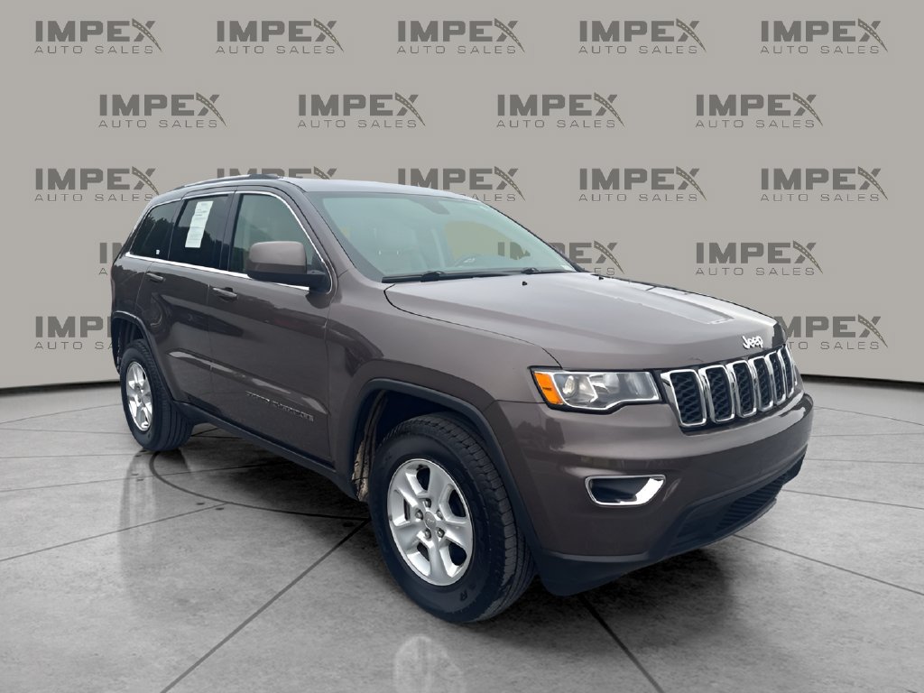 Used 2017 Jeep Grand Cherokee Laredo w/ Quick Order Package 23E AWD/4WD image 7