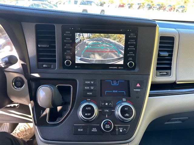 Used 2020 Toyota Sienna XLE w/ XLE Navigation Package AWD/4WD image 34