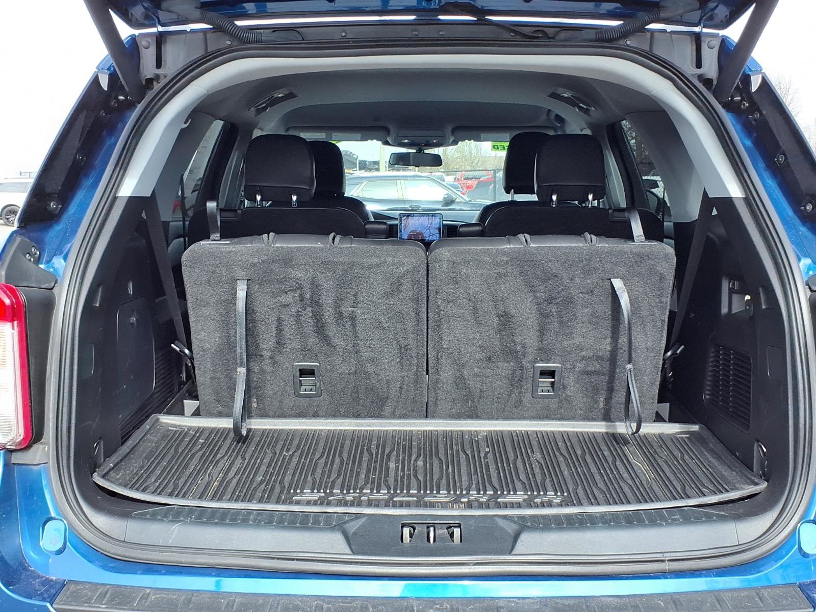 Used 2021 Ford Explorer XLT w/ Equipment Group 202A image 22