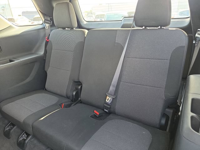 Used 2020 Chevrolet Traverse LS FWD image 12
