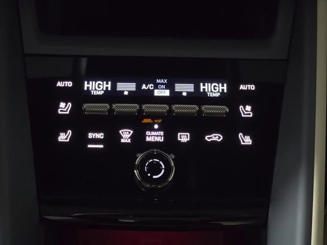 Certified 2024 Porsche Macan Turbo Electric image 23