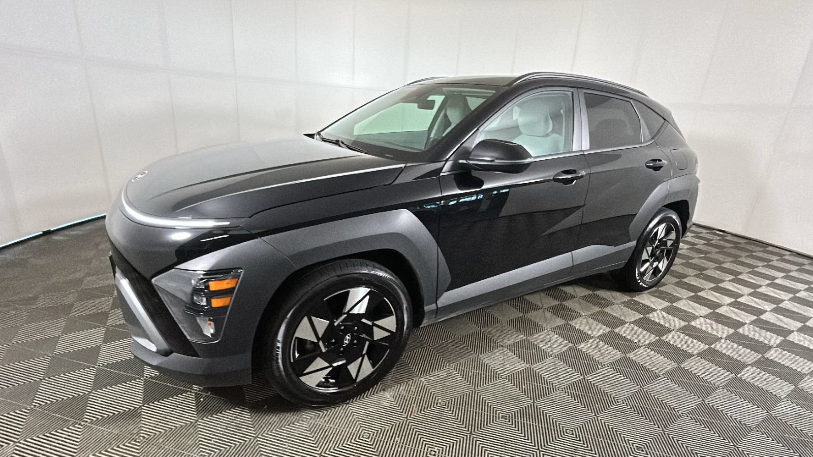 Used 2025 Hyundai Kona SEL FWD image 7