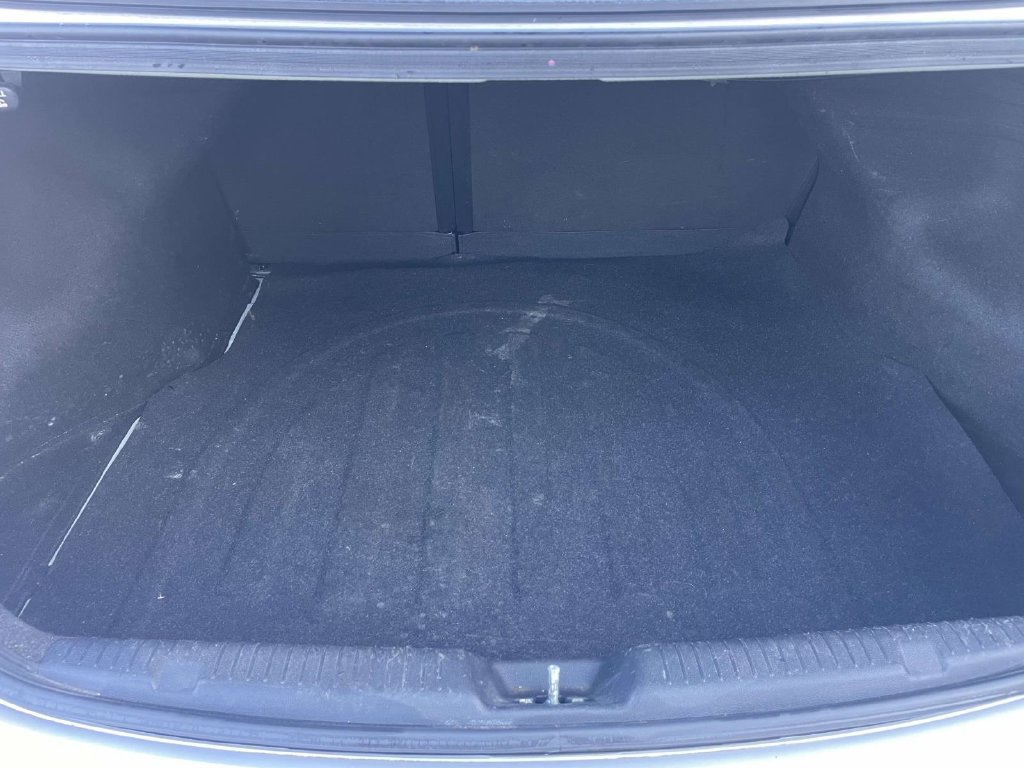 Used 2013 Hyundai Elantra GLS FWD image 11