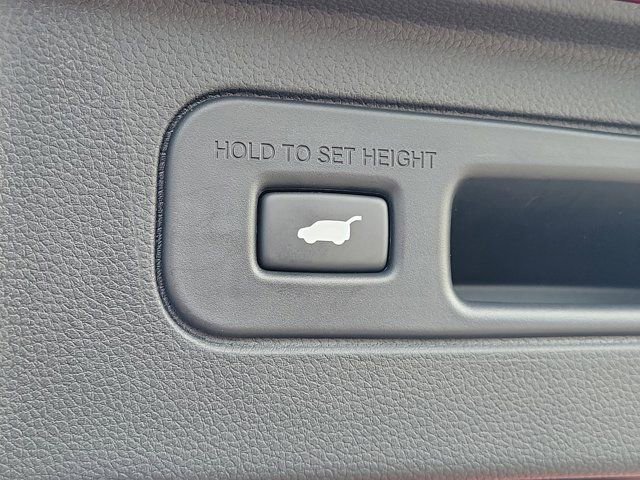 Certified 2025 Honda Pilot EX-L image 13