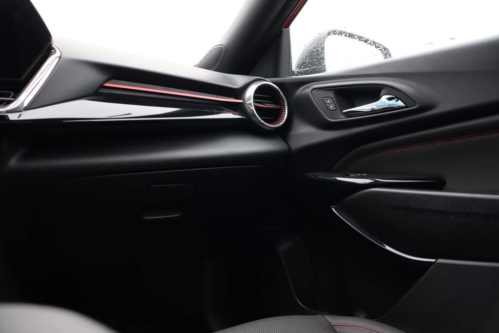 New 2026 Chevrolet Trax RS w/ Sunroof Package image 37