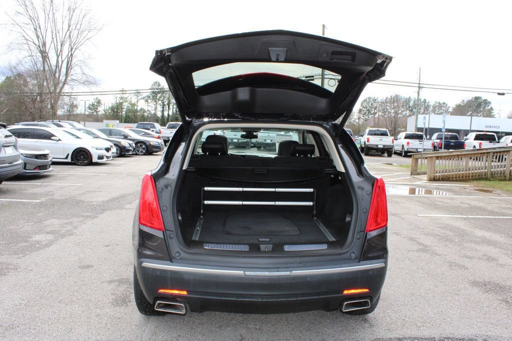 Used 2018 Cadillac XT5 Luxury w/ Driver Awareness Package FWD image 8