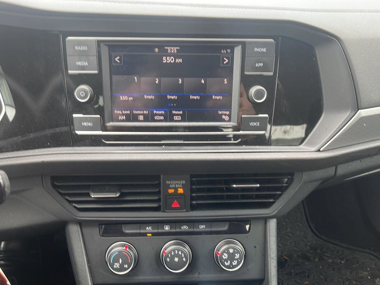 Used 2021 Volkswagen Jetta S w/ Driver Assistance Package image 8