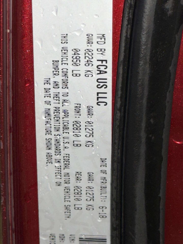 Used 2018 Dodge Challenger SXT image 14