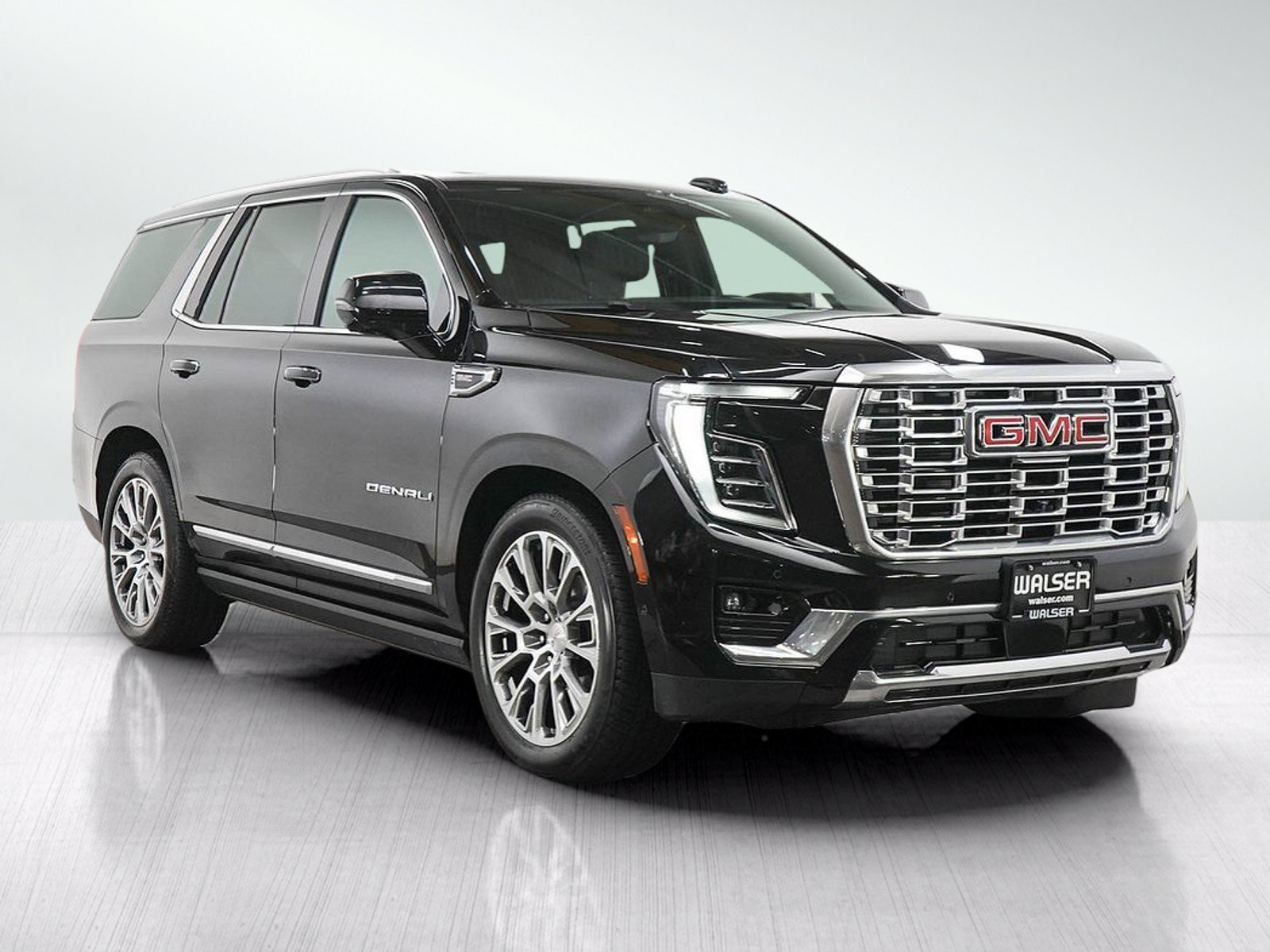 Used 2025 GMC Yukon Denali w/ Denali Reserve Package AWD/4WD image 8