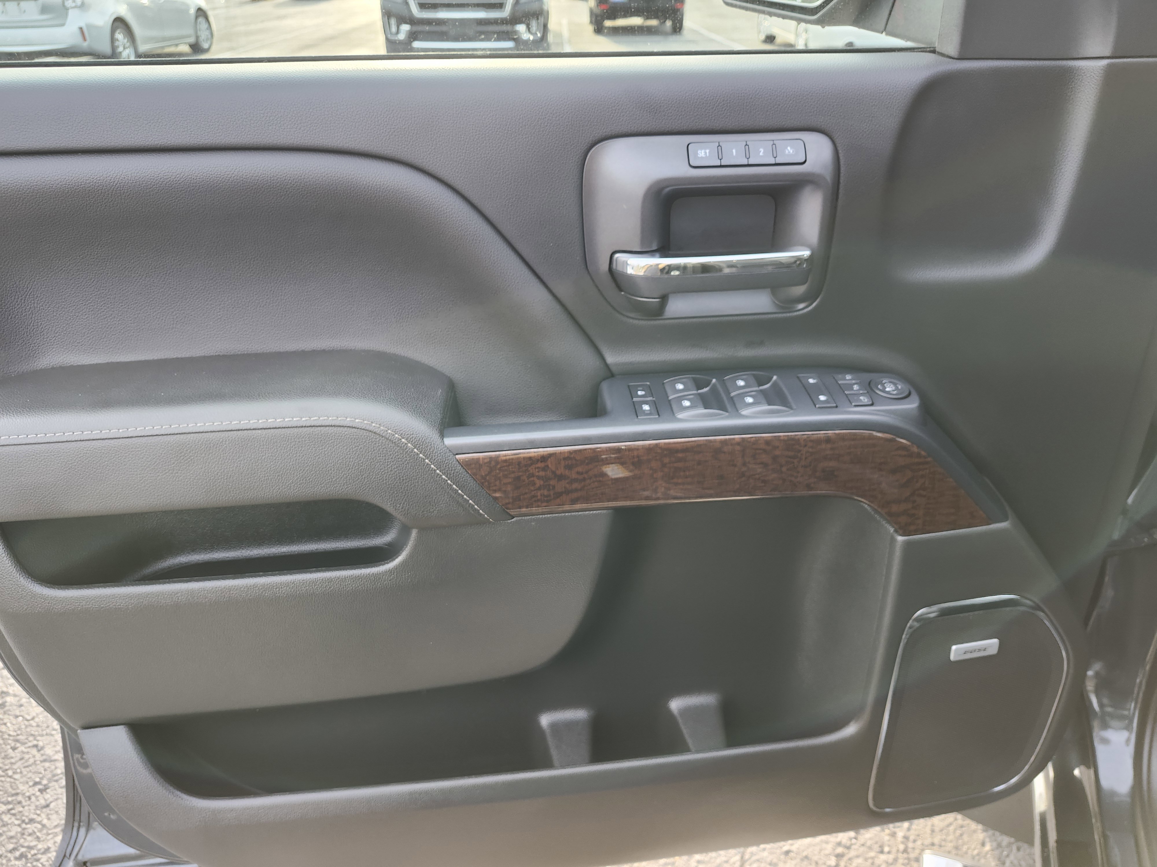 Used 2017 GMC Sierra 1500 SLT image 26