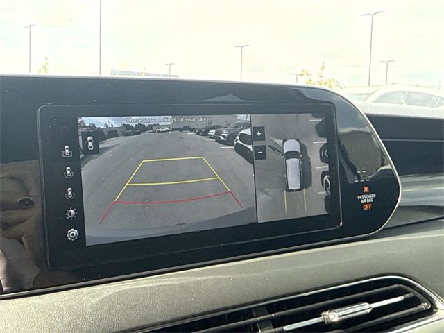 Certified 2022 Hyundai Palisade Limited w/ Winter Package image 17