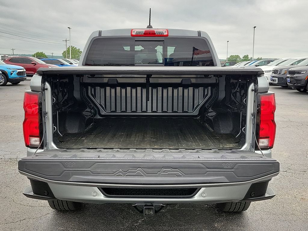 Used 2023 Chevrolet Colorado LT w/ LT Convenience Package III AWD/4WD image 8