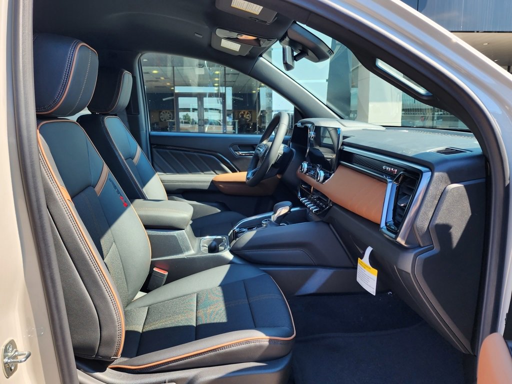 New 2026 GMC Canyon AT4 image 42