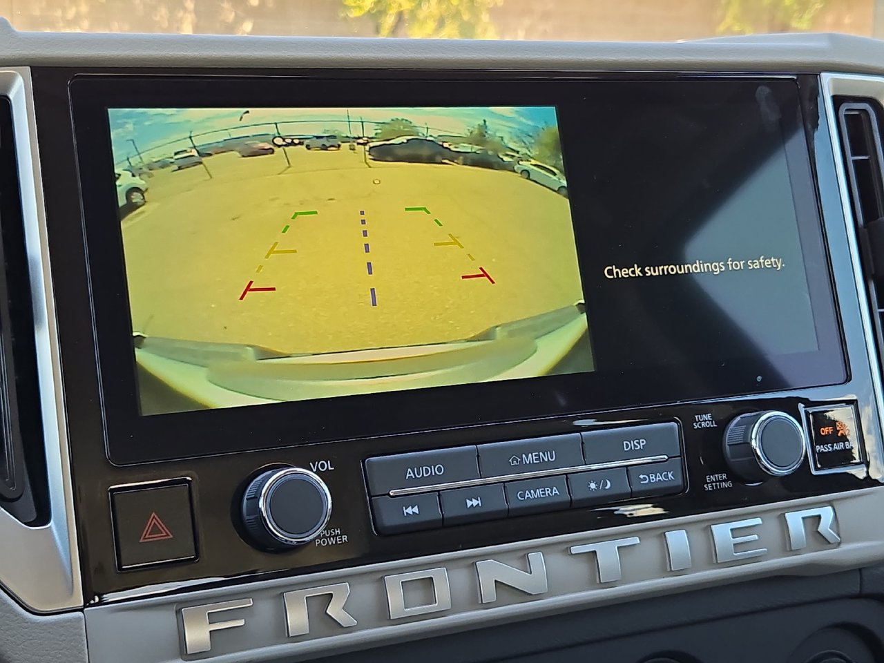 Used 2025 Nissan Frontier SV RWD image 23