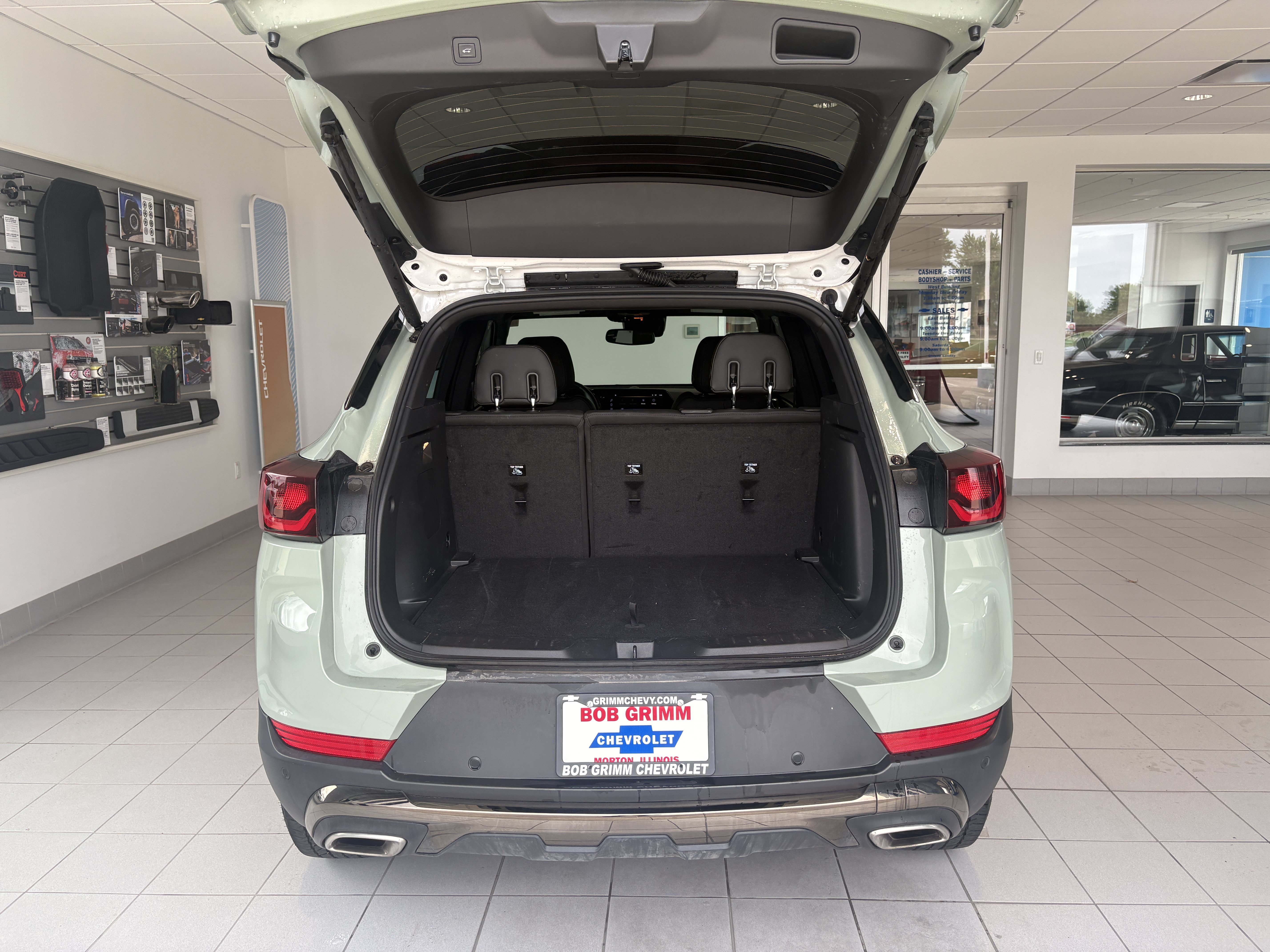Used 2025 Chevrolet TrailBlazer ACTIV w/ Convenience Package AWD/4WD image 9