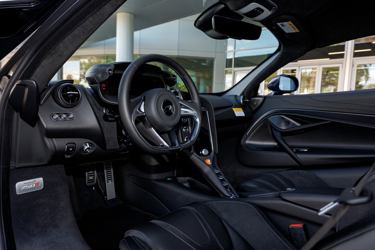 New 2026 McLaren 750S image 36