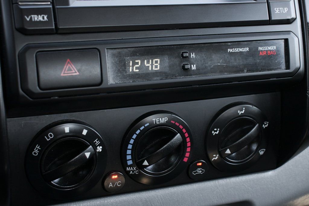 Used 2013 Toyota Tacoma 2WD Regular Cab image 23