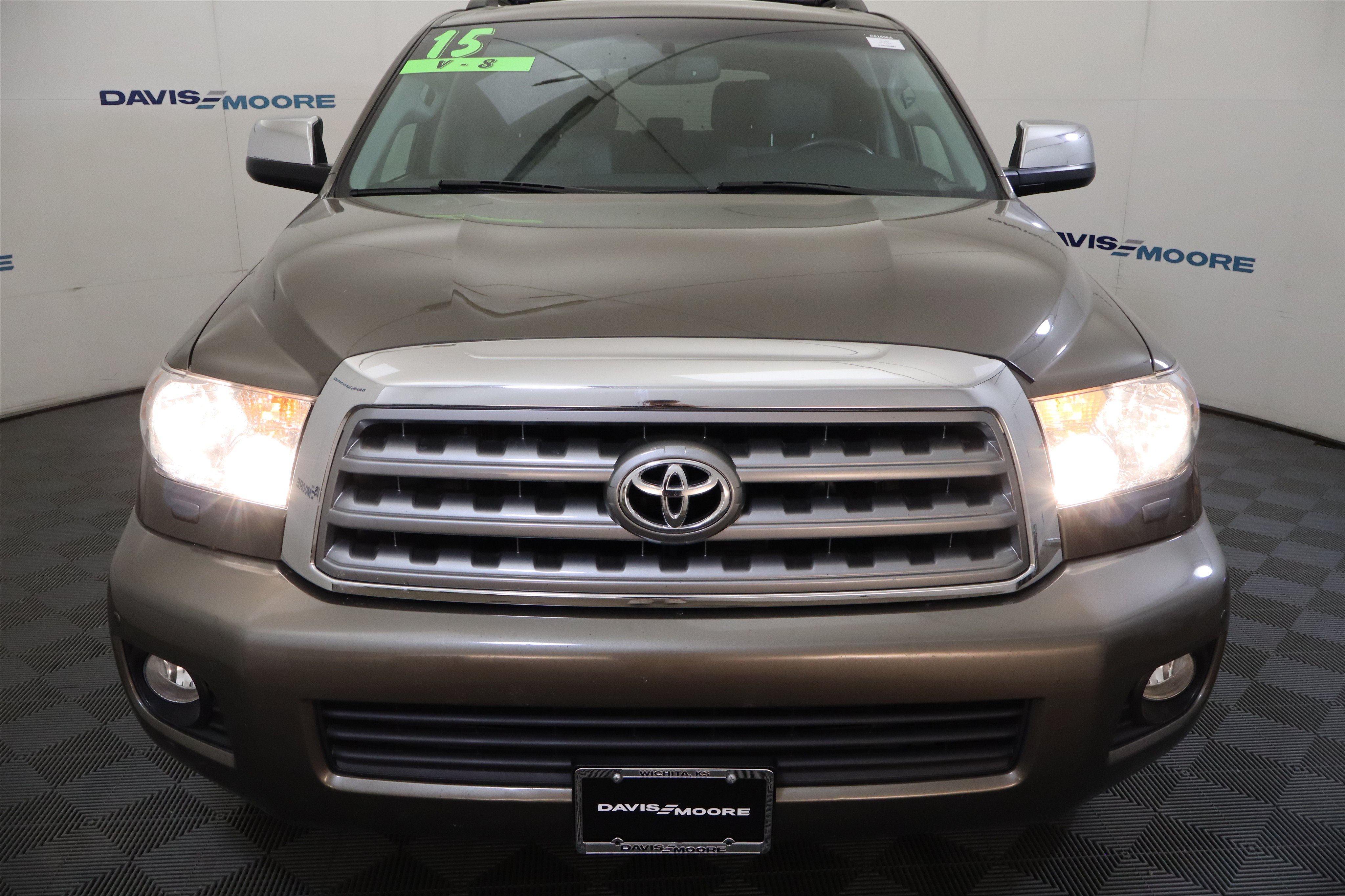 Used 2015 Toyota Sequoia Limited AWD/4WD image 14