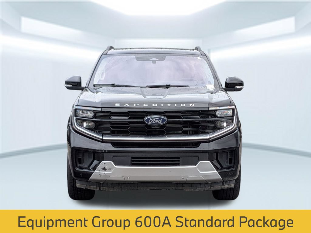 Used 2025 Ford Expedition Max Platinum AWD/4WD image 12