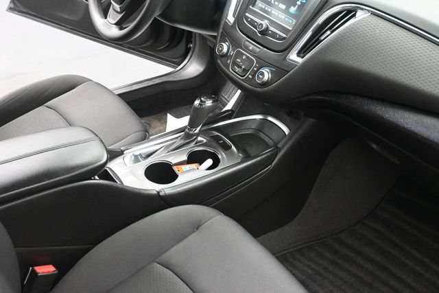 Used 2018 Chevrolet Malibu LT FWD image 41