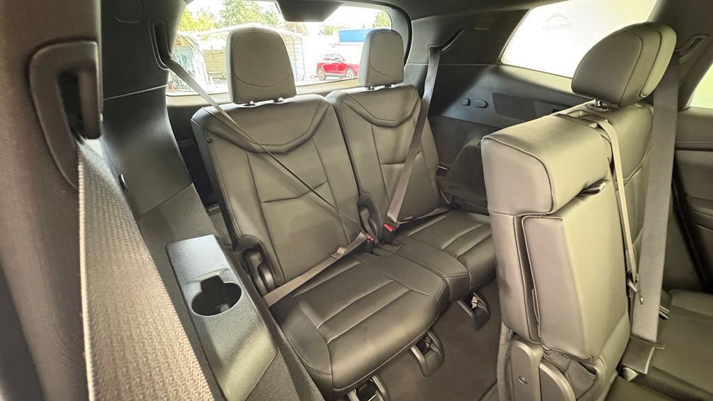 Used 2024 Cadillac XT6 Sport w/ Technology Package AWD/4WD image 35