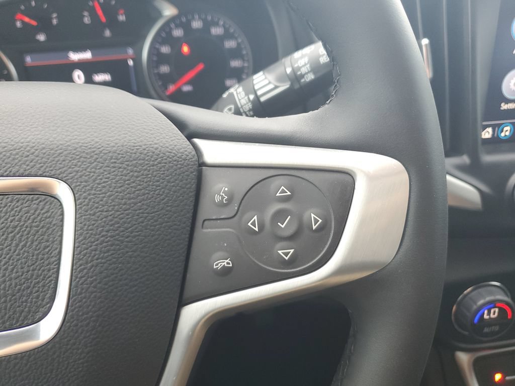 Used 2024 GMC Terrain SLT FWD image 20