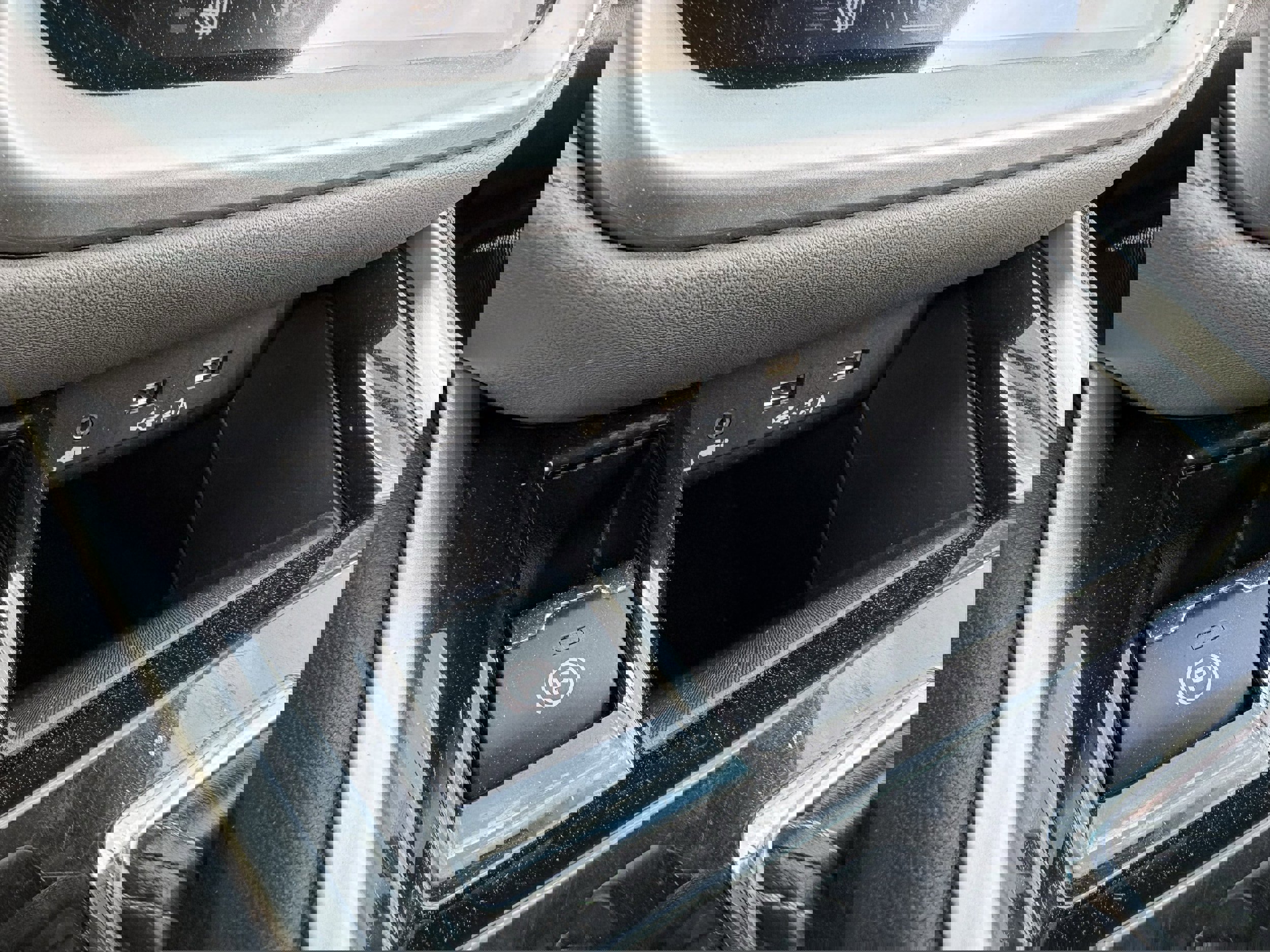 Used 2021 Subaru Outback Premium image 24