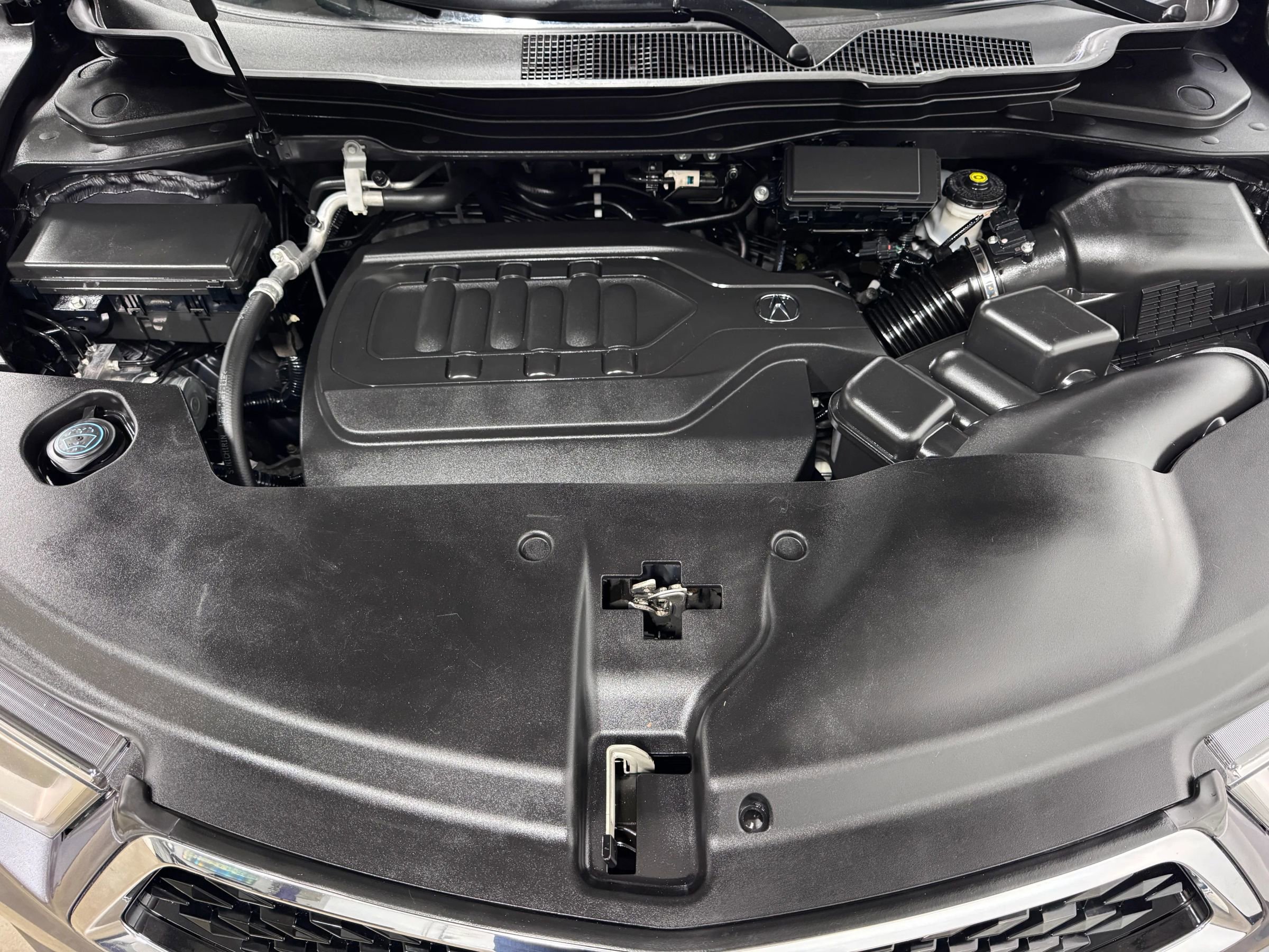 Used 2017 Acura MDX SH-AWD w/ Technology Package image 22