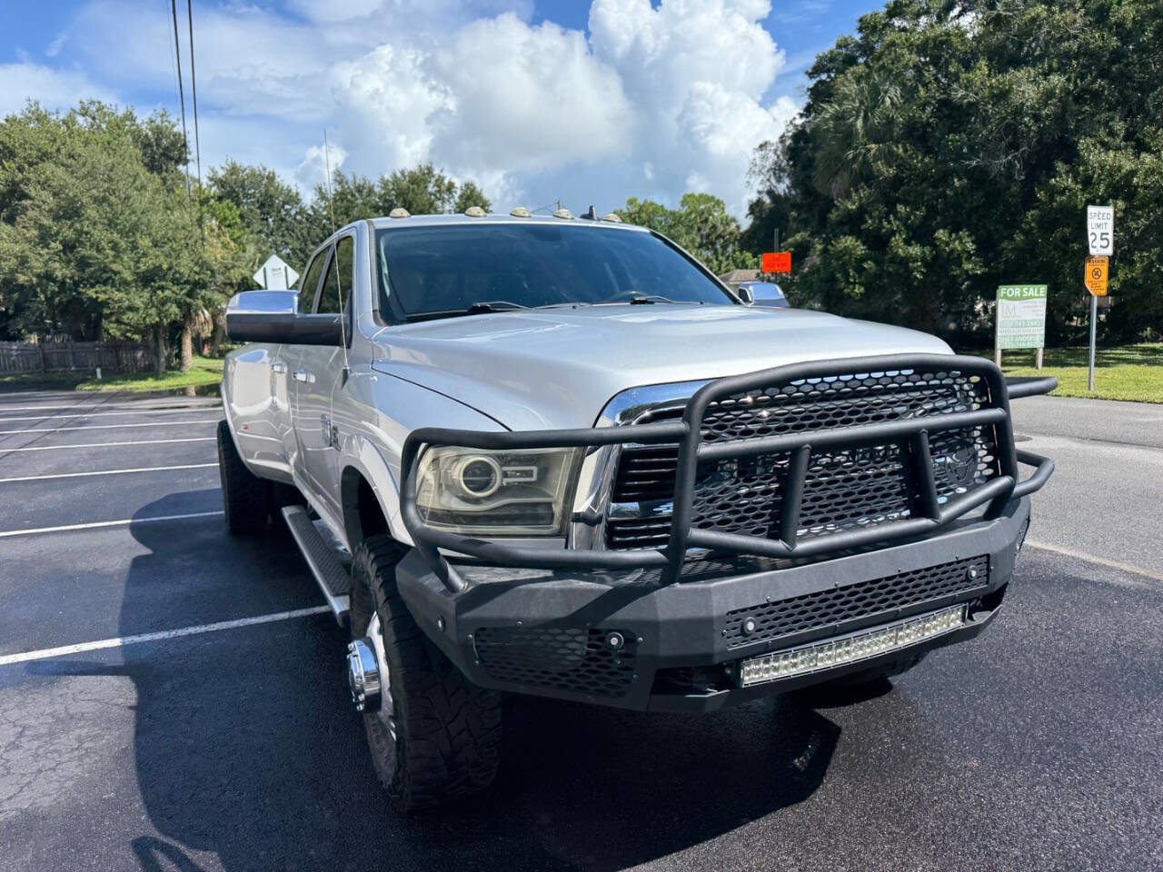 Used 2018 RAM 3500 Laramie Longhorn w/ Max Tow Package image 18