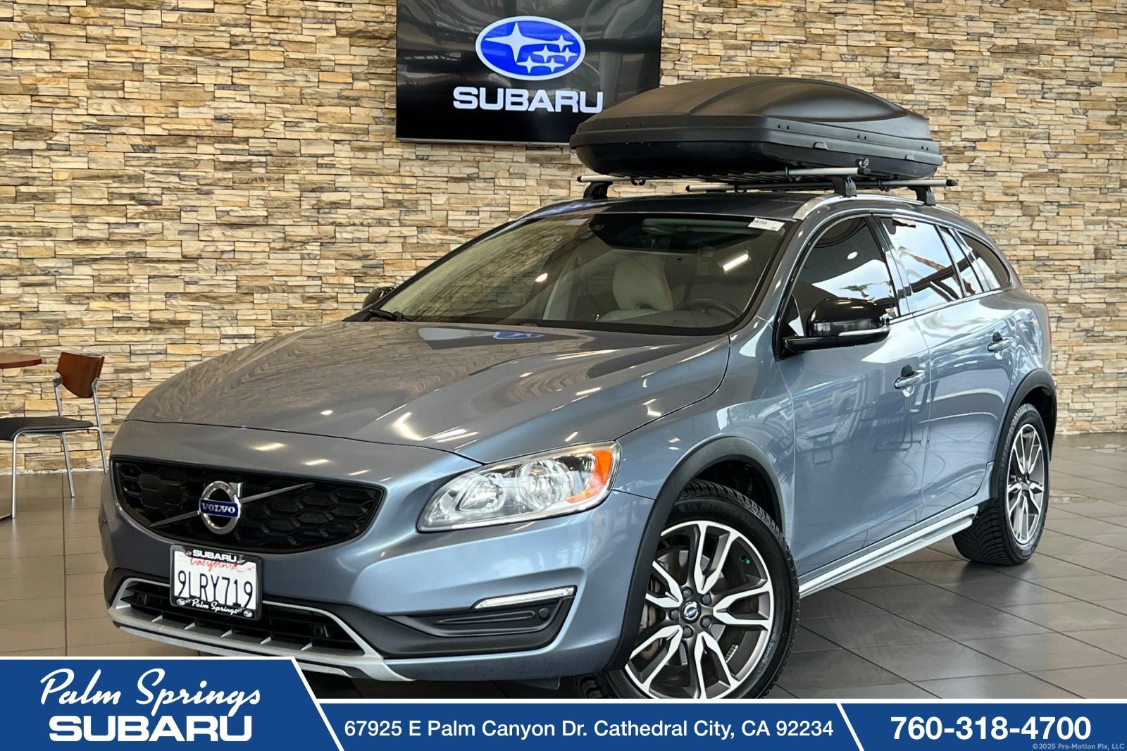 Used 2018 Volvo V60 T5 Cross Country AWD/4WD image 1