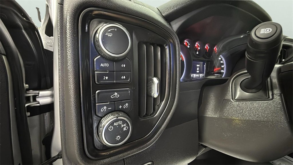 Certified 2022 Chevrolet Silverado 1500 Custom Trail Boss w/ LPO, Dark Essentials Package image 19