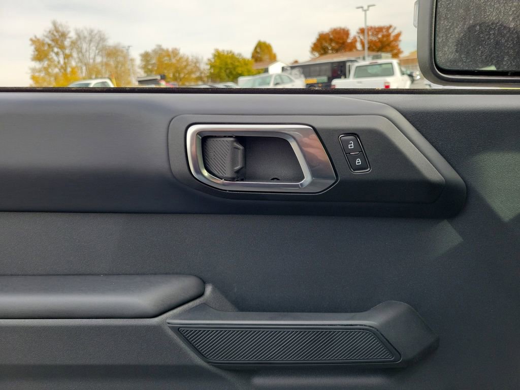 New 2025 Ford Bronco Outer Banks image 18