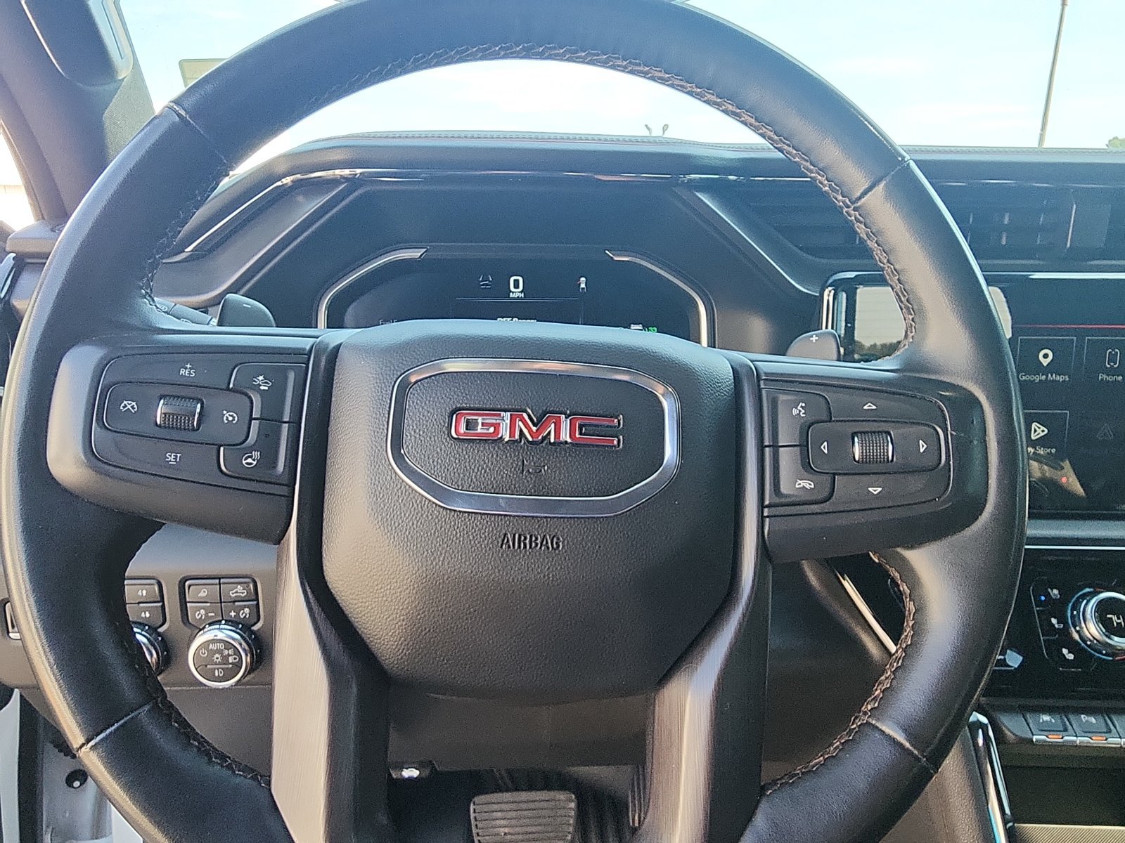 Used 2023 GMC Sierra 1500 AT4 w/ AT4 Premium Package AWD/4WD image 12
