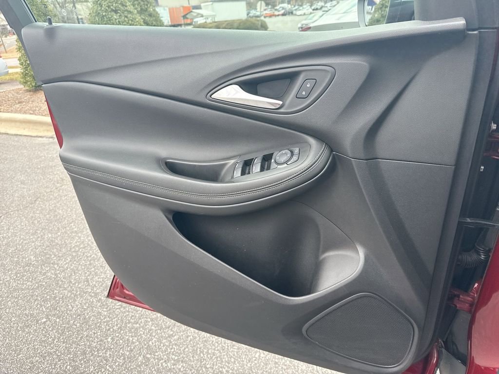 Certified 2023 Buick Encore GX Preferred w/ Cold Weather Comfort Package image 18