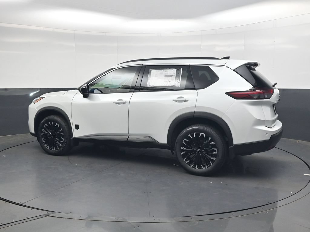 New 2026 Nissan Rogue Dark Armor FWD image 8