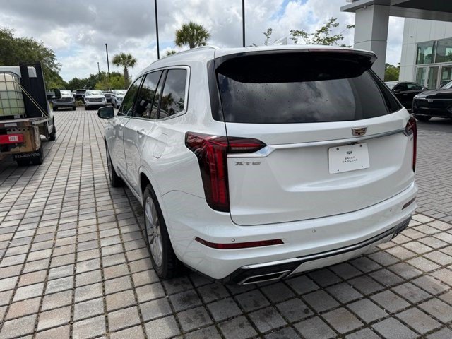 Certified 2023 Cadillac XT6 Premium Luxury FWD image 8