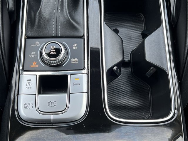 Used 2025 Kia Telluride EX w/ EX Captain's Chair Package image 19