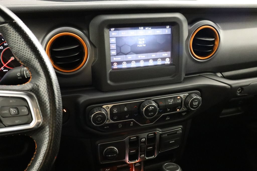 Used 2021 Jeep Gladiator Mojave w/ Cold Weather Group AWD/4WD image 19