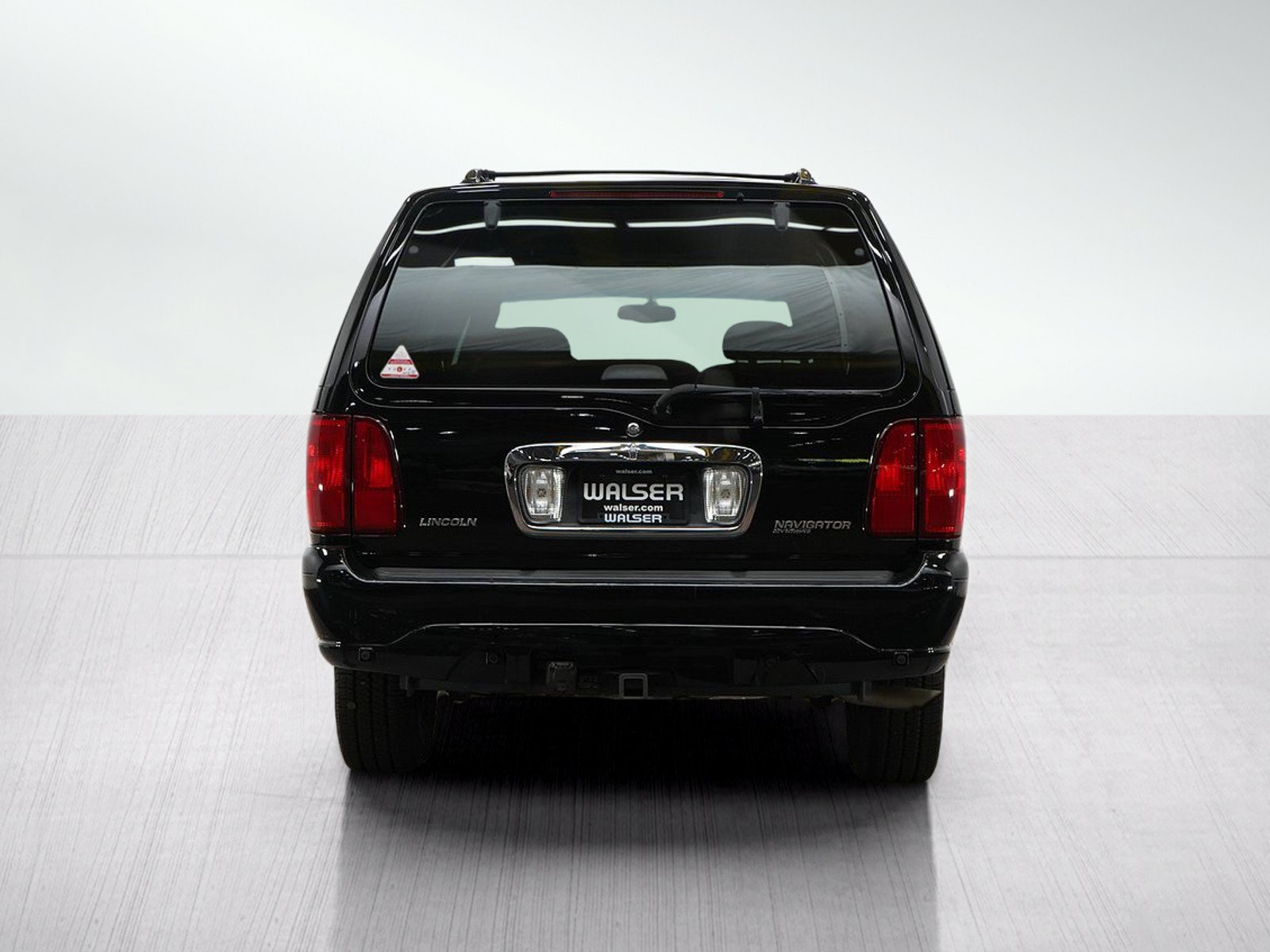 Used 2002 Lincoln Navigator 4WD image 4