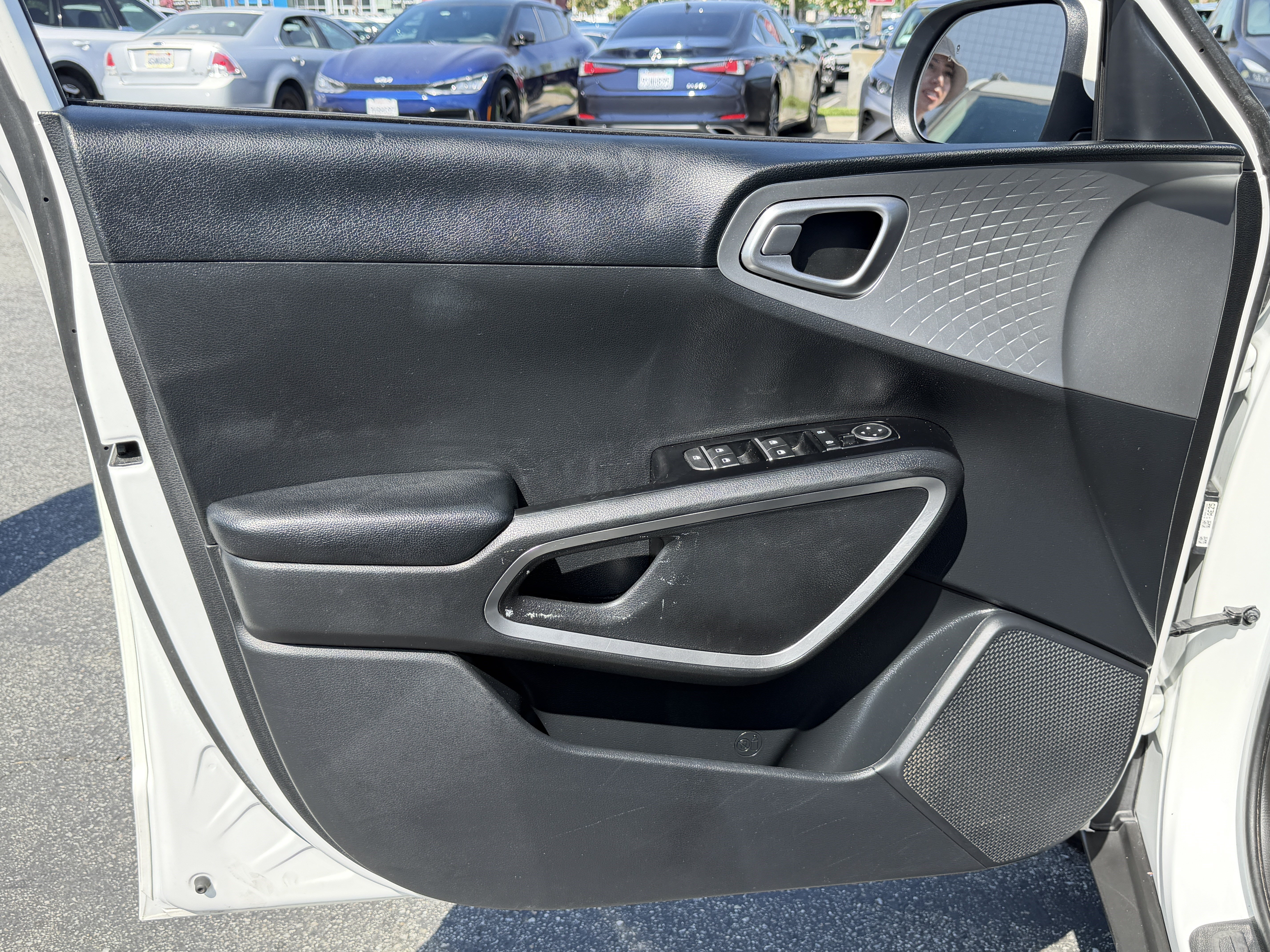 Certified 2024 Kia Soul LX w/ Option Group 015 FWD image 13