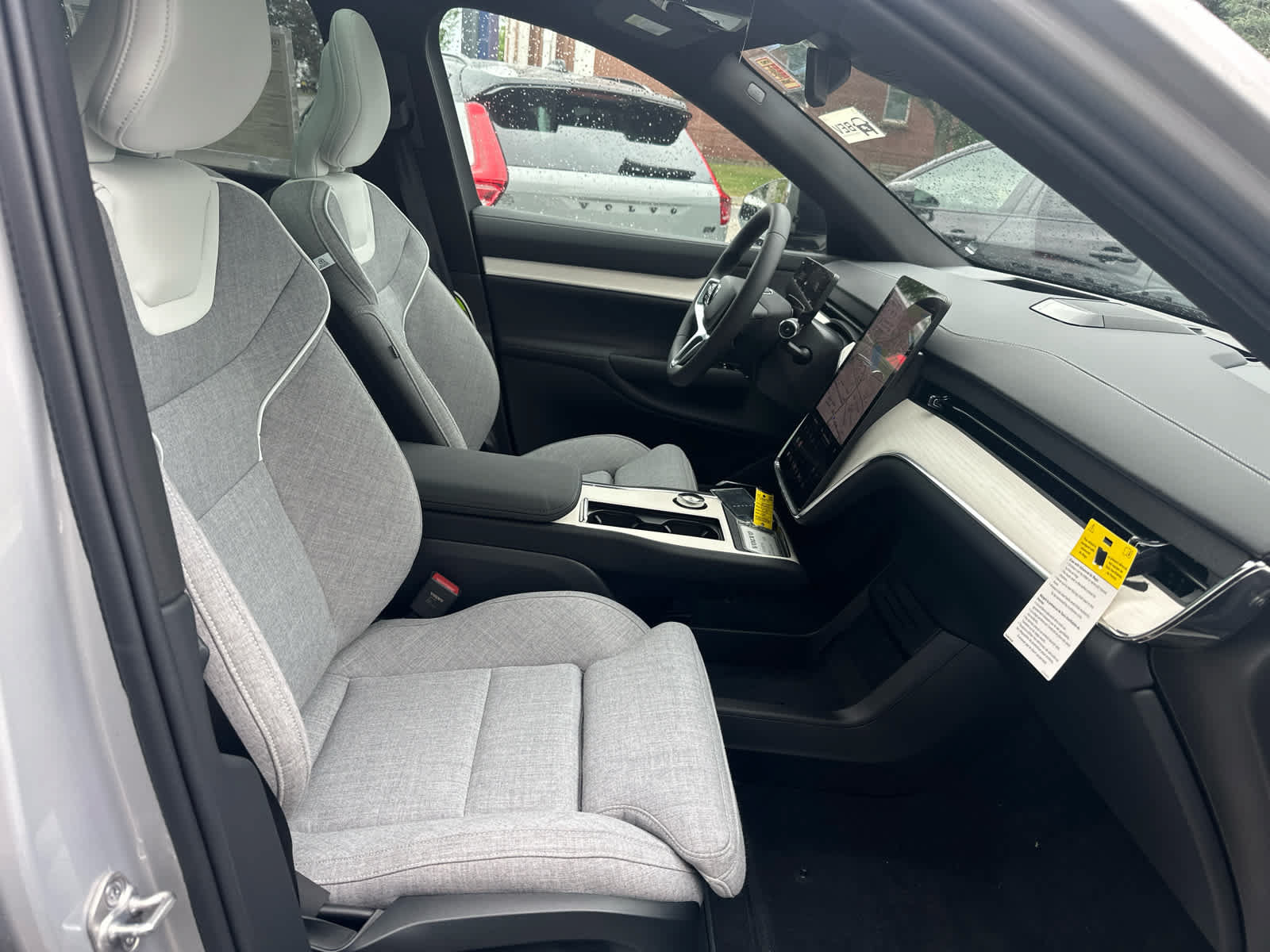 Used 2025 Volvo EX90 Ultra AWD/4WD image 45